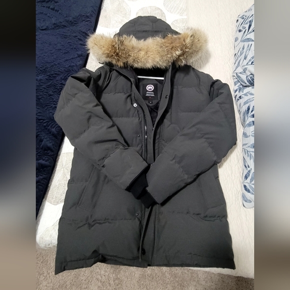Canada Goose jacket - Picture 2 of 7